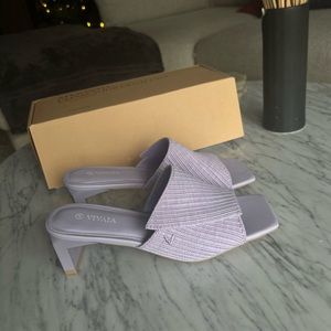 BRAND NEW Vivaia Square-Toe Slide Heels
